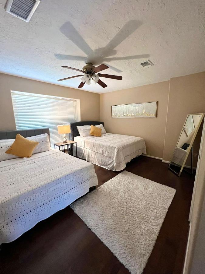 Centrally Located Houston Retreat! Sleeps 8, 10 Min To Downtown, Free Parking Экстерьер фото
